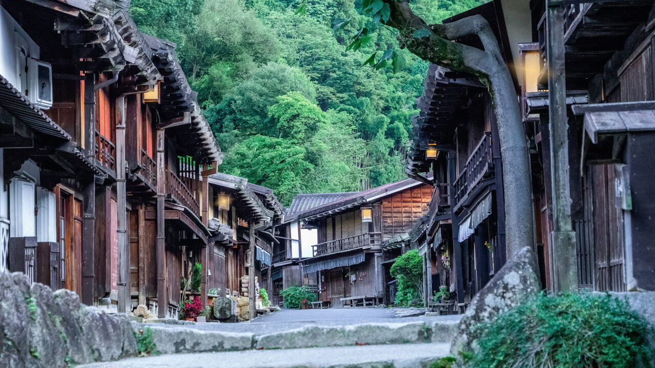 Trace the steps of samurai in the Kiso Valley