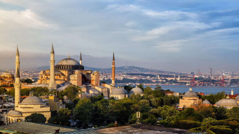 hagia-sophia-istanbul-skyline