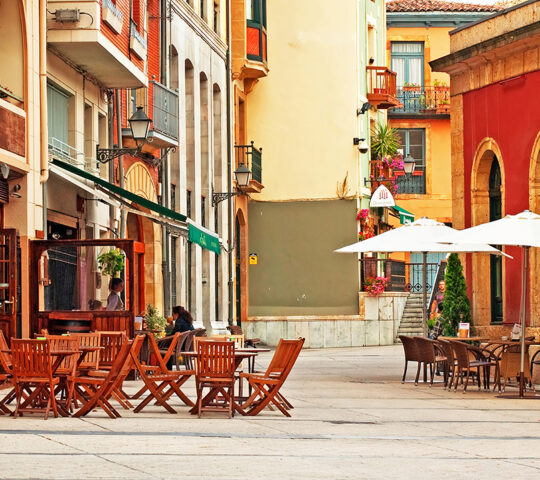 Soaking up street life in Cordoba