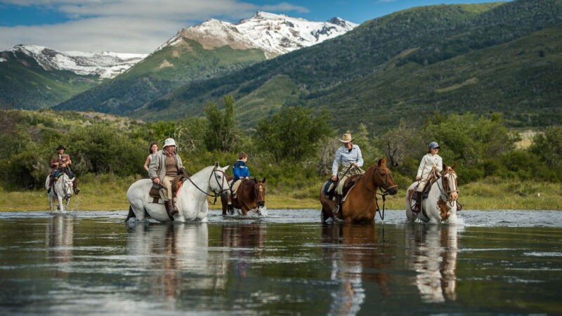 Caballadas, The Lake District, Argentina