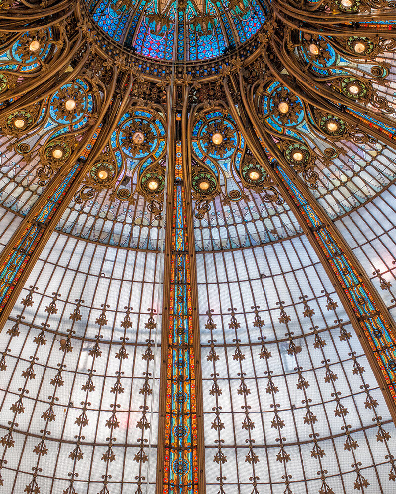 Ceiling dome of the Galeries Lafayette shopping centre in Paris