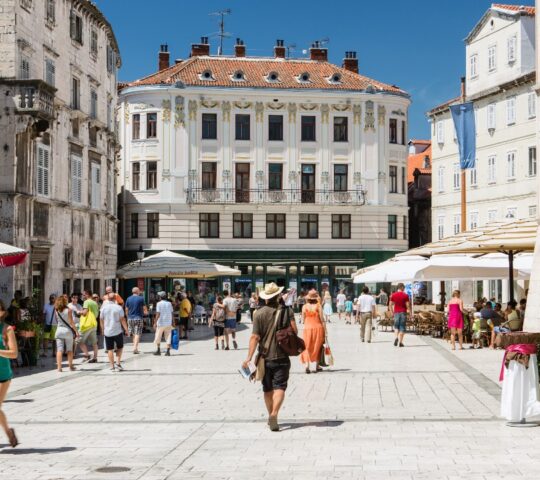 Split walking tour