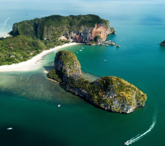 Cruise through Phang Nga Bay