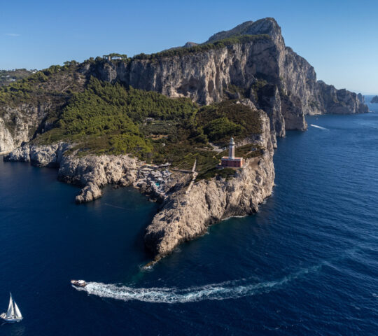 Discover the coast of Capri