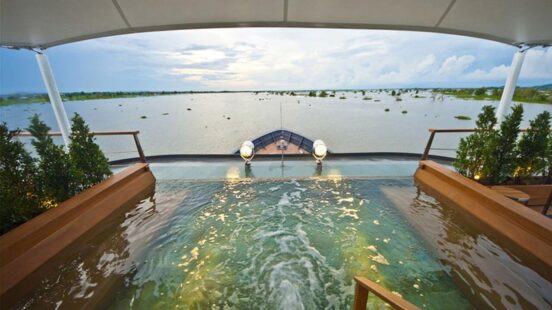 Aqua Mekong Outdoor Plunge Pool
