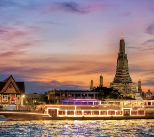 Evening cruise along Bangkok's Chao Phraya River