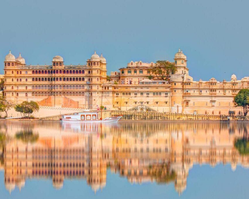 Discover the treasures on the lake