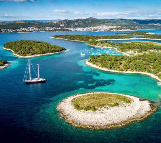 Island hopping in Hvar