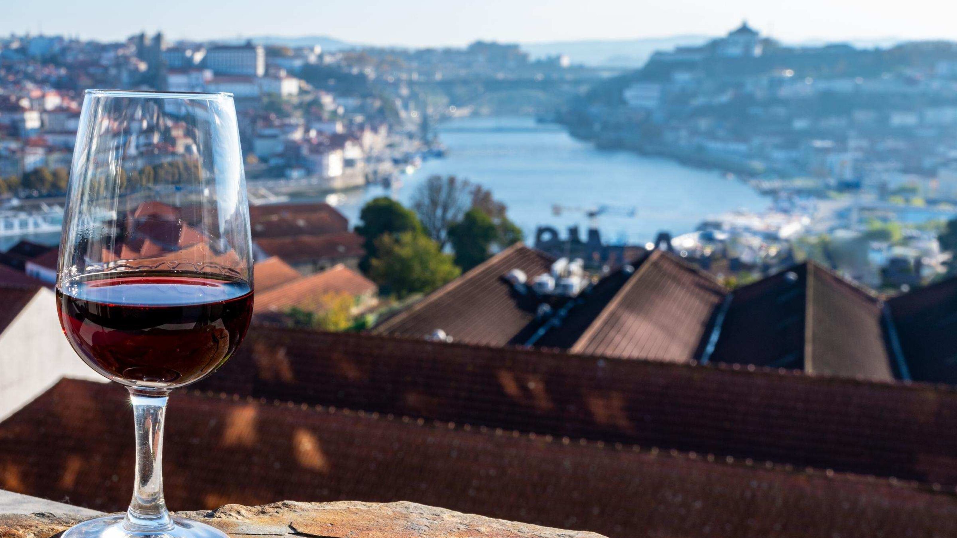 Tasting port in Porto