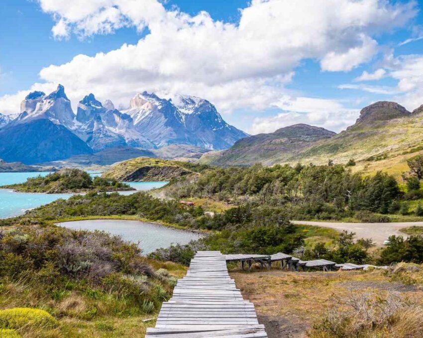 Torres del Paine by helicopter