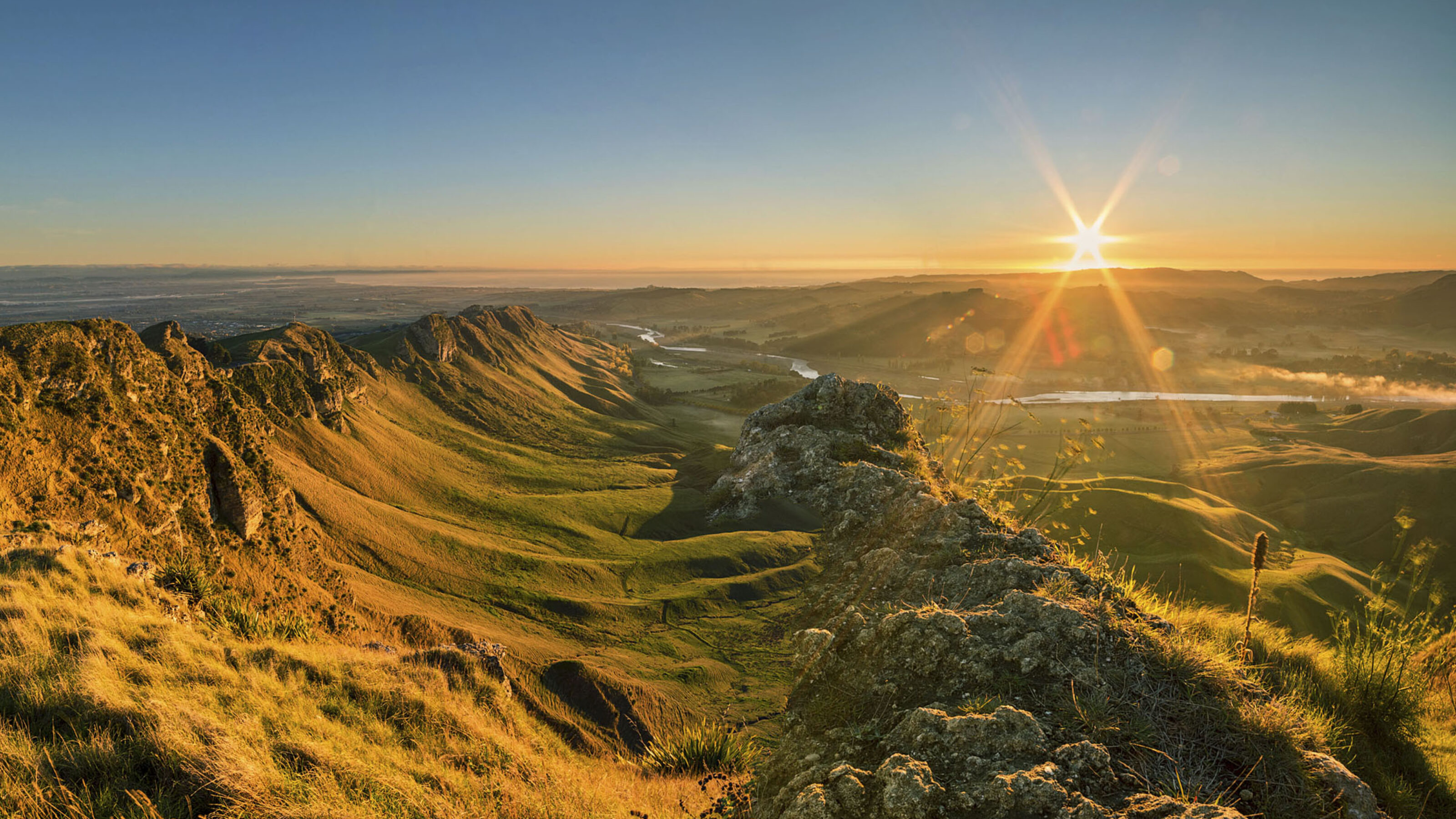 Essential New Zealand