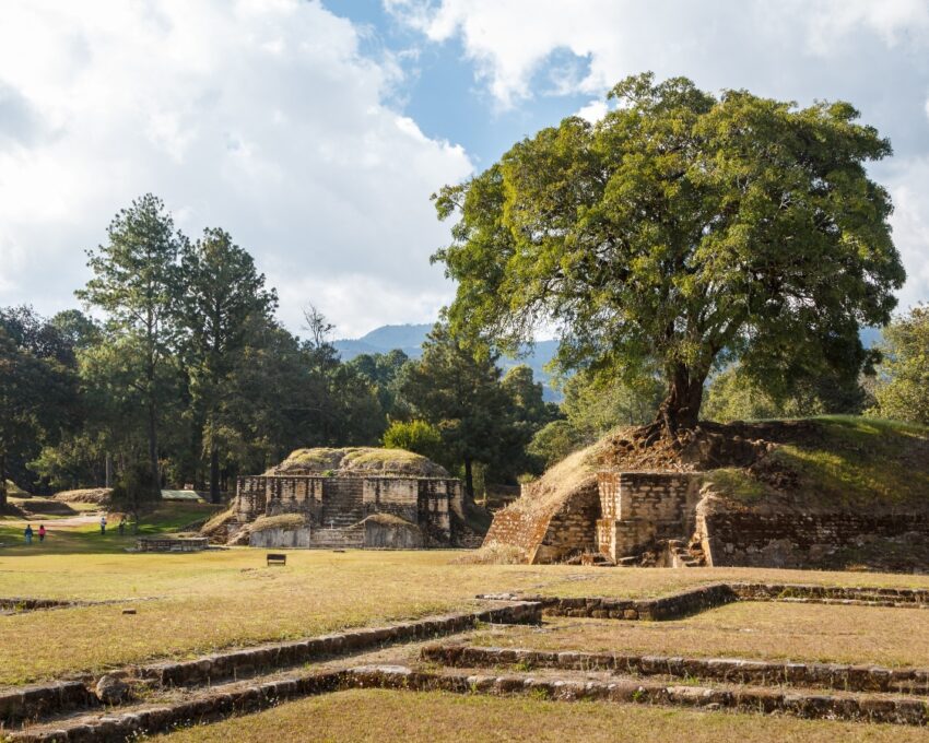 Comalapa market and bike ride to Lake Atitlan