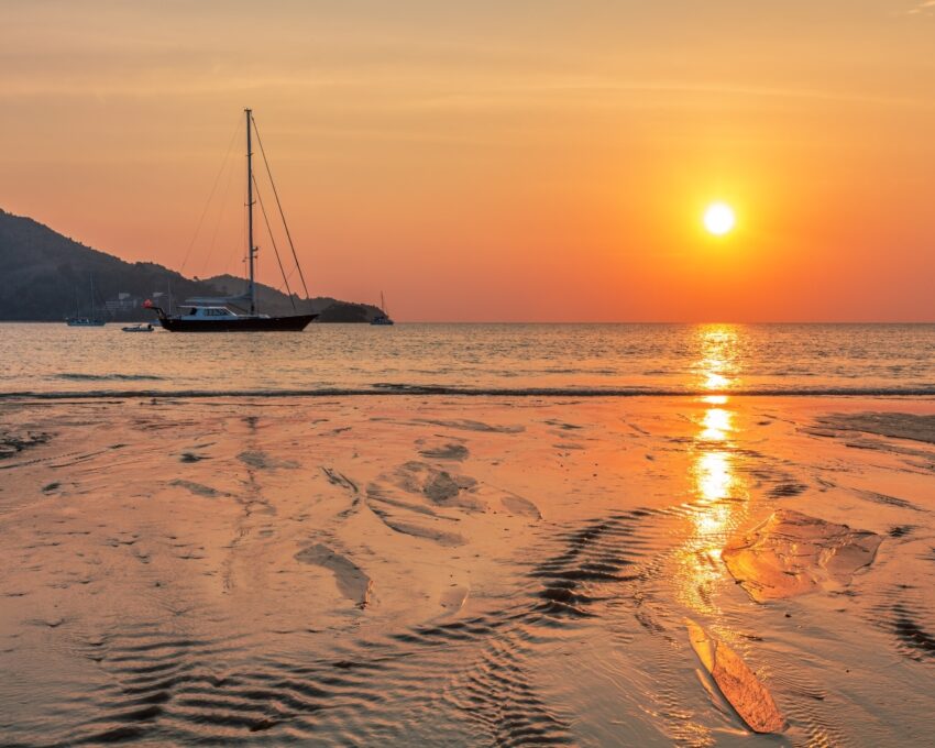 A speedboat tour of the Andaman with champagne at sunset