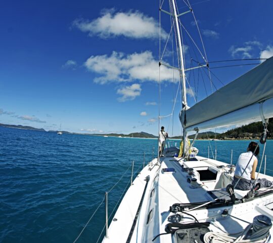 Delving into the Great Barrier Reef from Whitsundays
