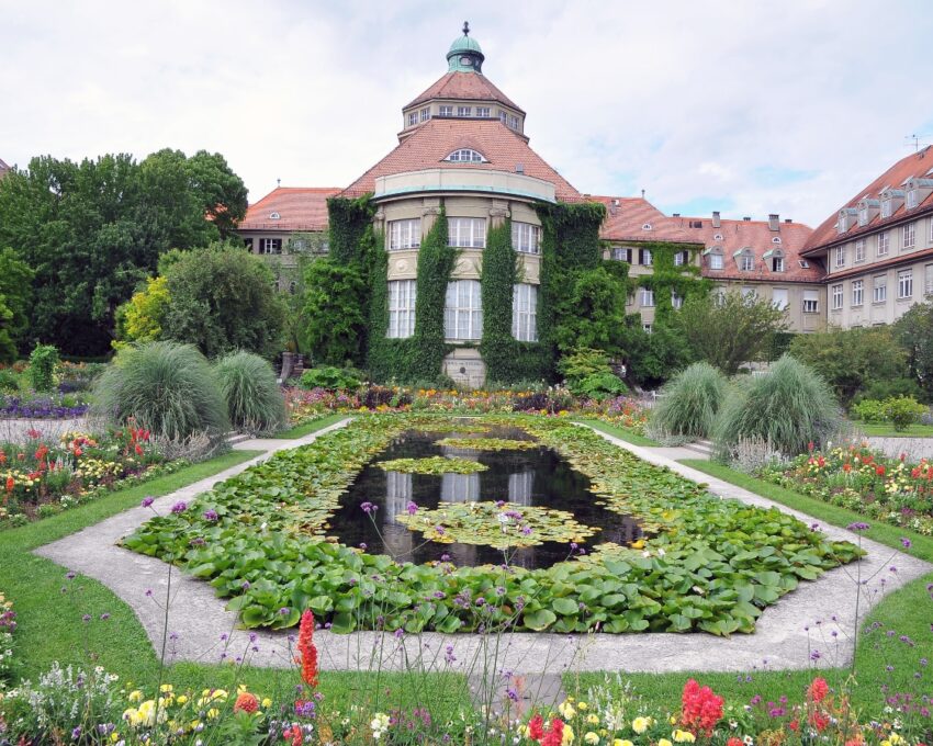 Tailored city tour of Munich’s landmarks