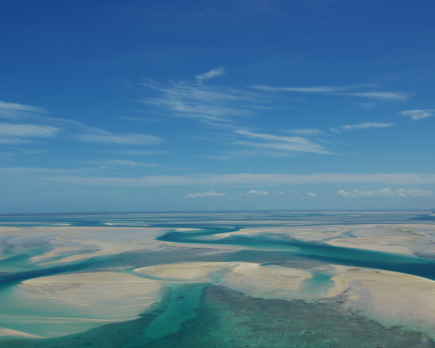 Helicopter flight from Benguerra Island to Vilanculos airport