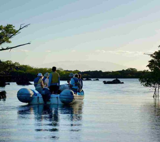 Navigating narrow channels by zodiac boat