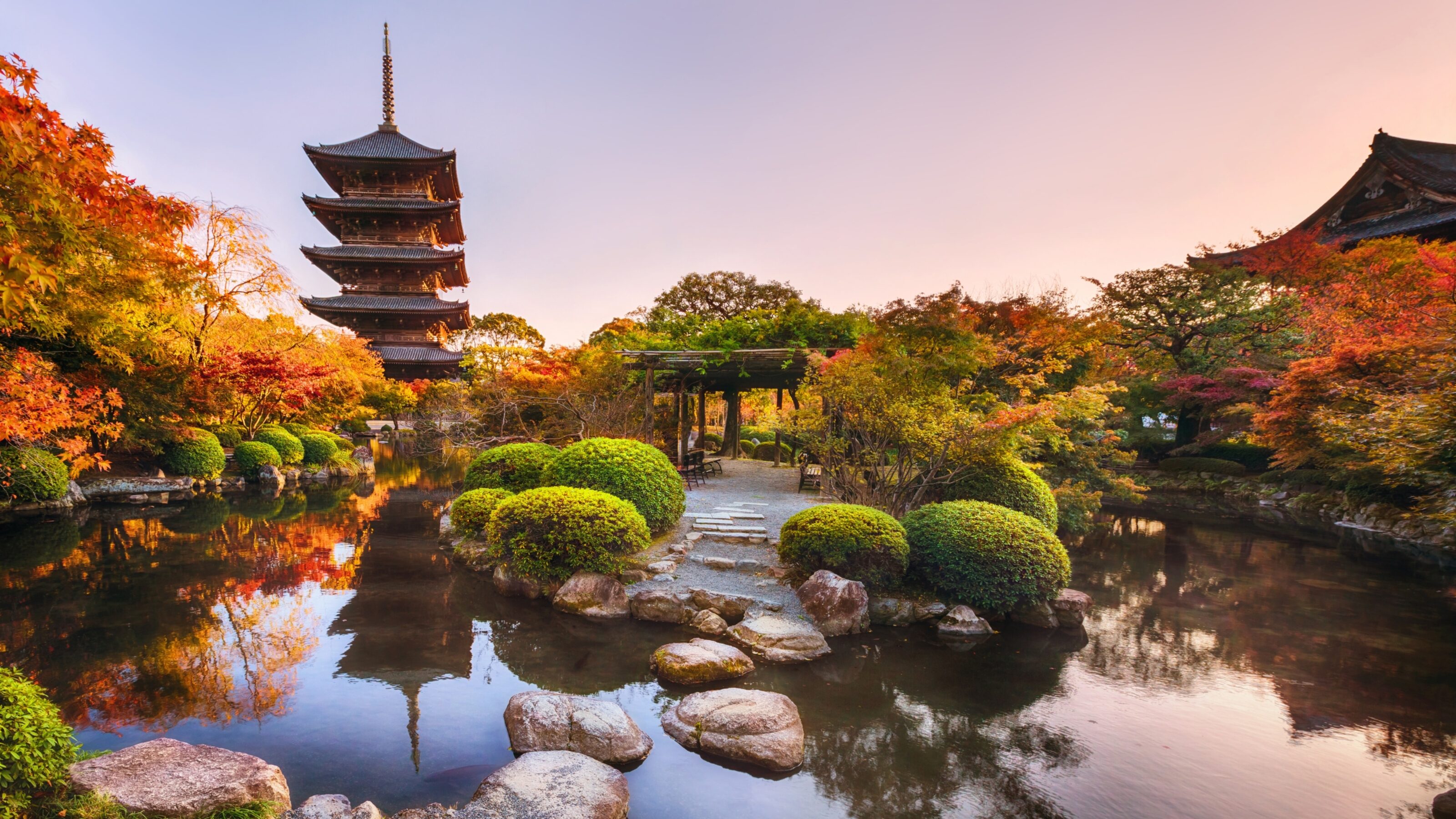 A Luxury Autumn Leaves Tour of Japan