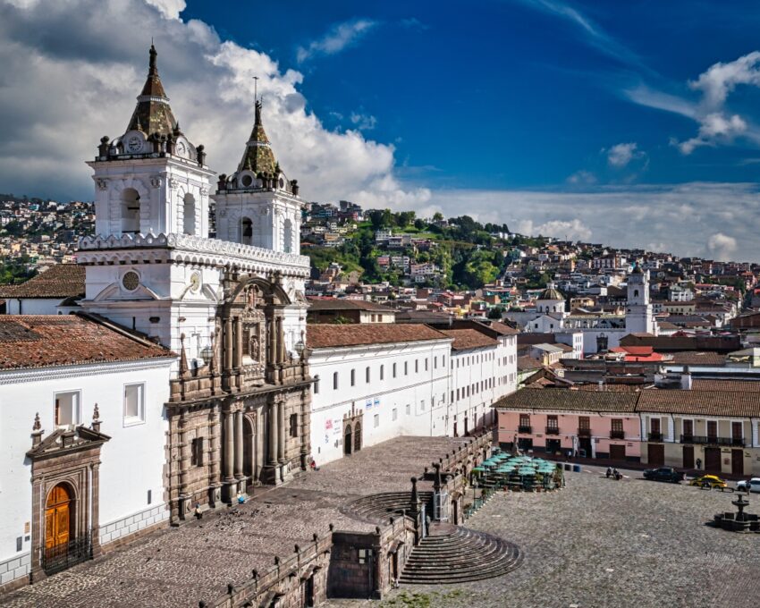 Live Quito Like a Local
