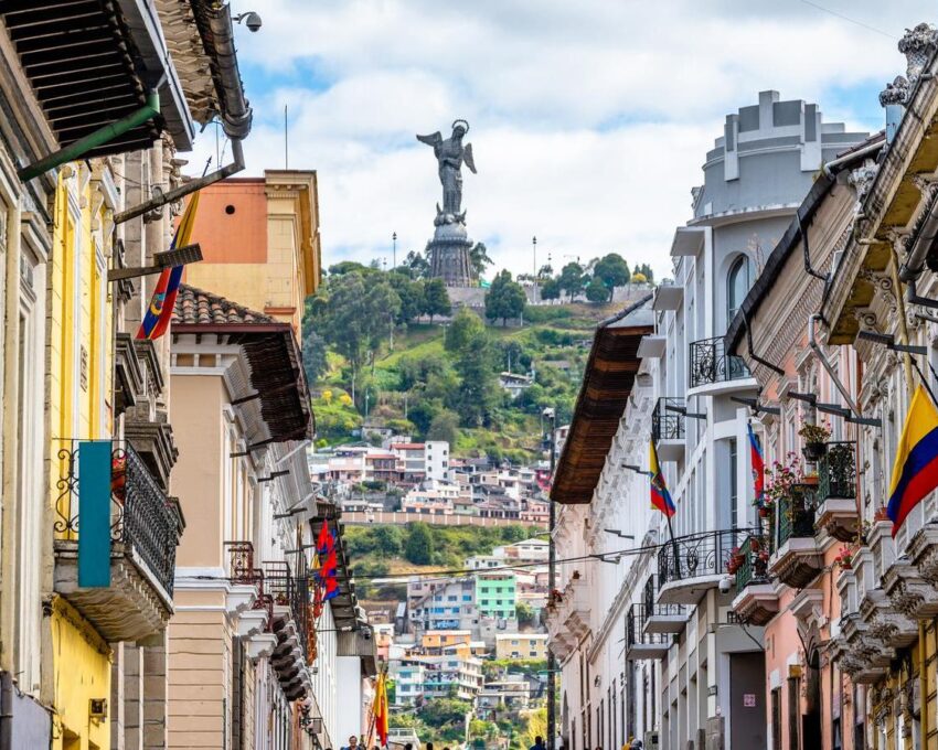 Full day Quito tour