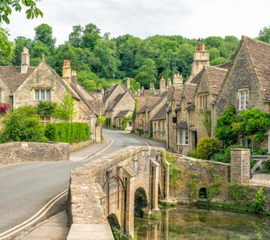 Immerse yourself in the picturesque villages of the Cotswolds