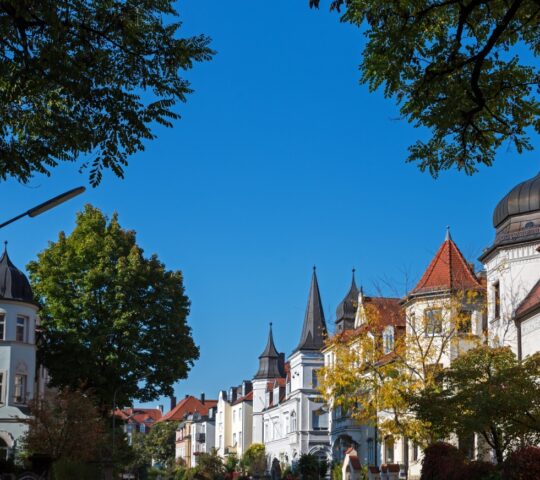 Admire the pretty architecture of Neuhausen-Nymphenburg