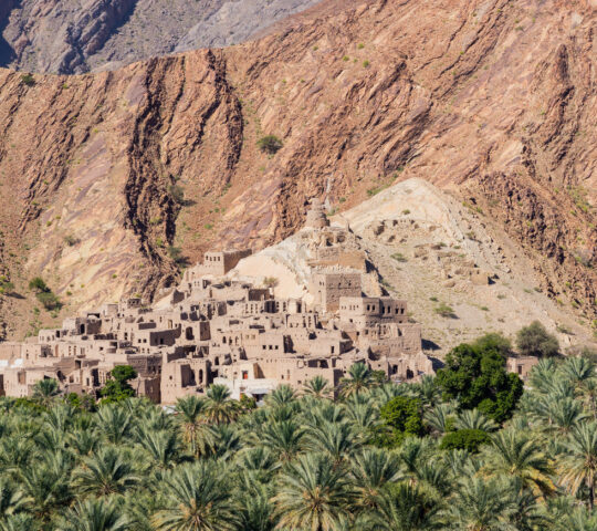 See the abandoned village of Birkat Al Mauz