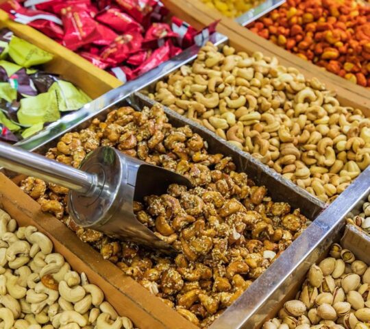 Browse the delicious food in Nizwa Souk