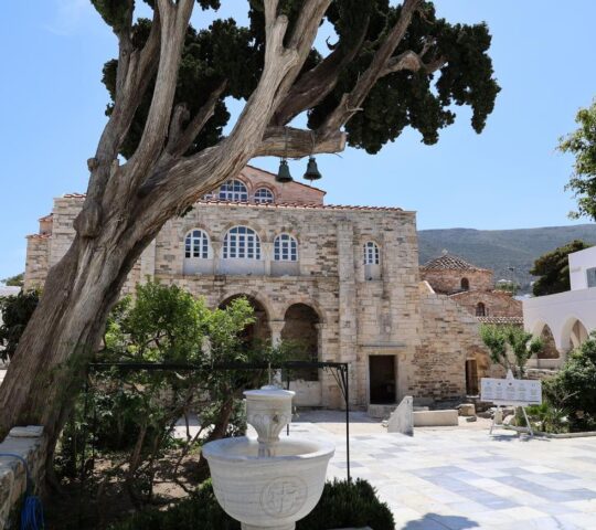 Panagia Ekatontapyliani church in Parikia