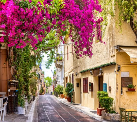 Exploring Athens' neighbourhood cafés