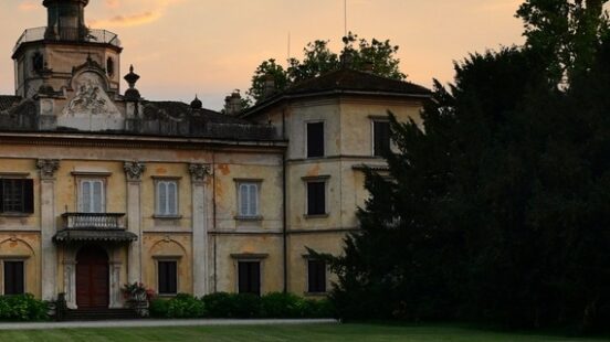 view of the courtyard of Villa Spalletti Italy