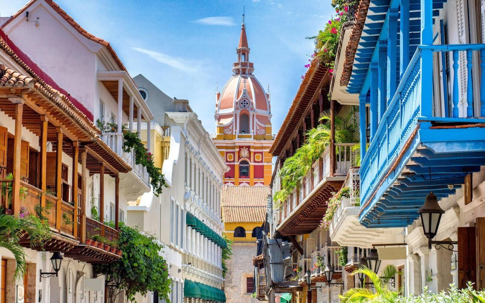 Cartagenax27;s colourful streets will captivate you