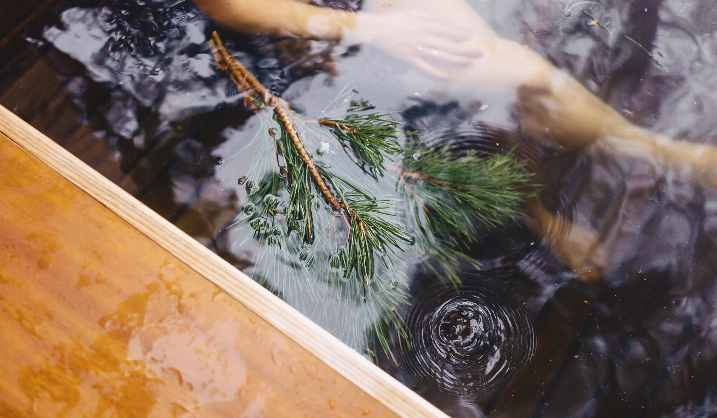 Relaxing in a hot tube amidst the wintery Switzerland