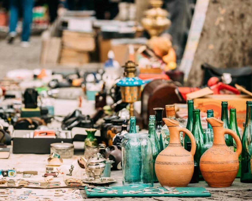 Meet local artists in their home