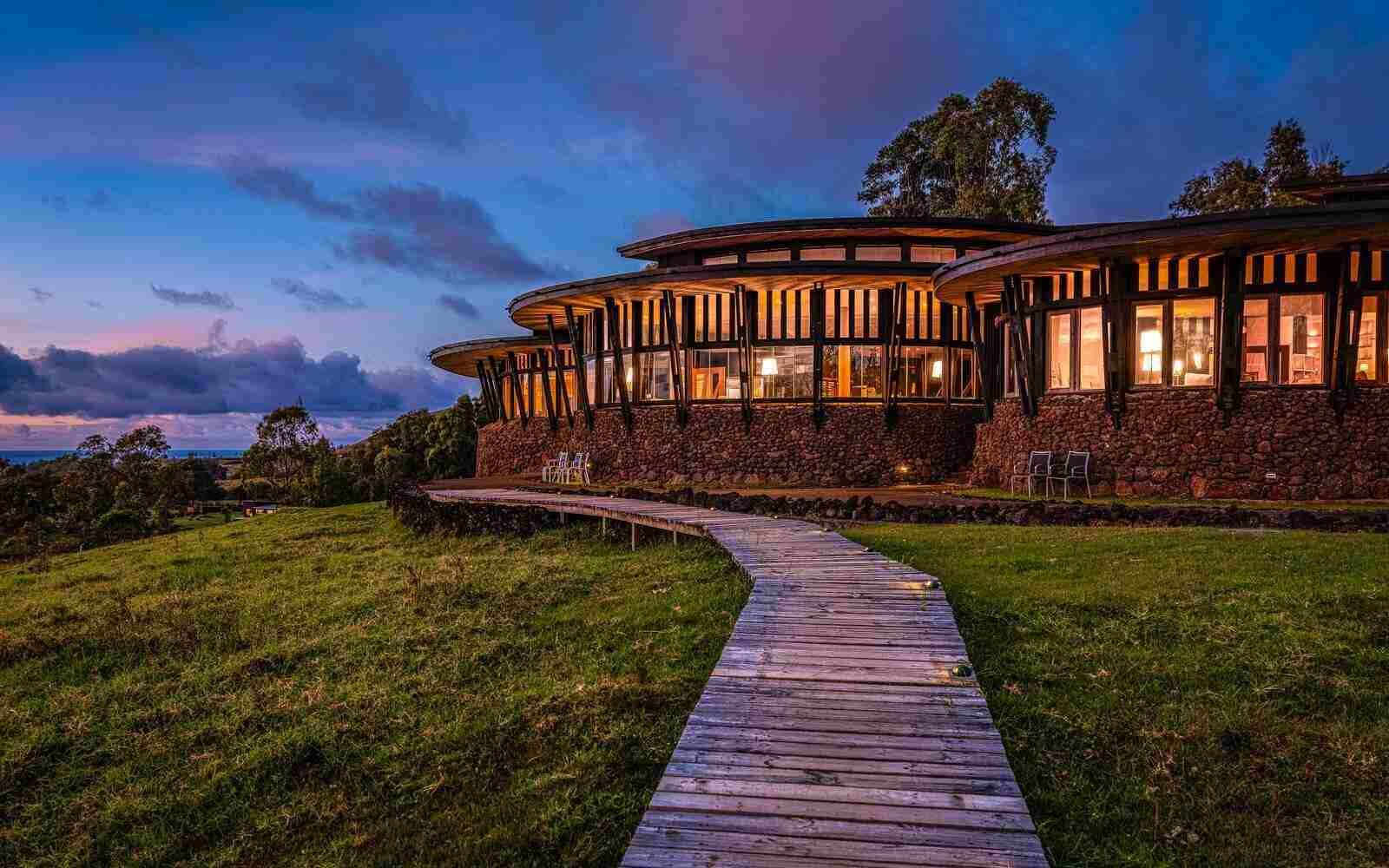 Enjoy the spectacular surroundings of Explora Rapa Nui