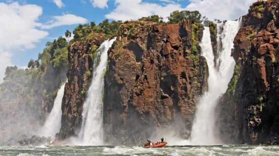 iguassu-falls-boat